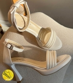 کفش پاشنه مجلسی زنانه آینه ای کرم روشن